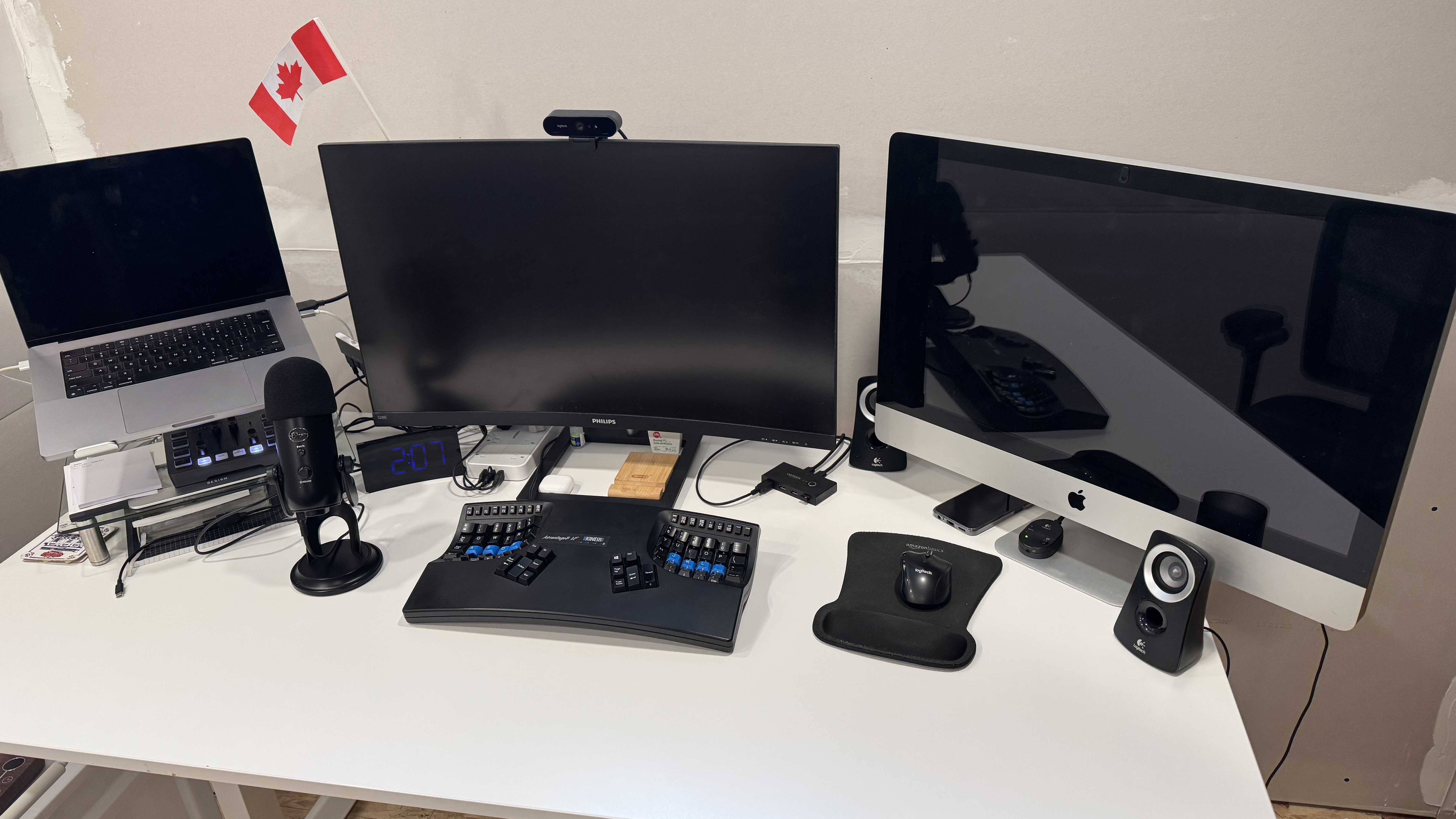 Clean workspace setup with KVM switch